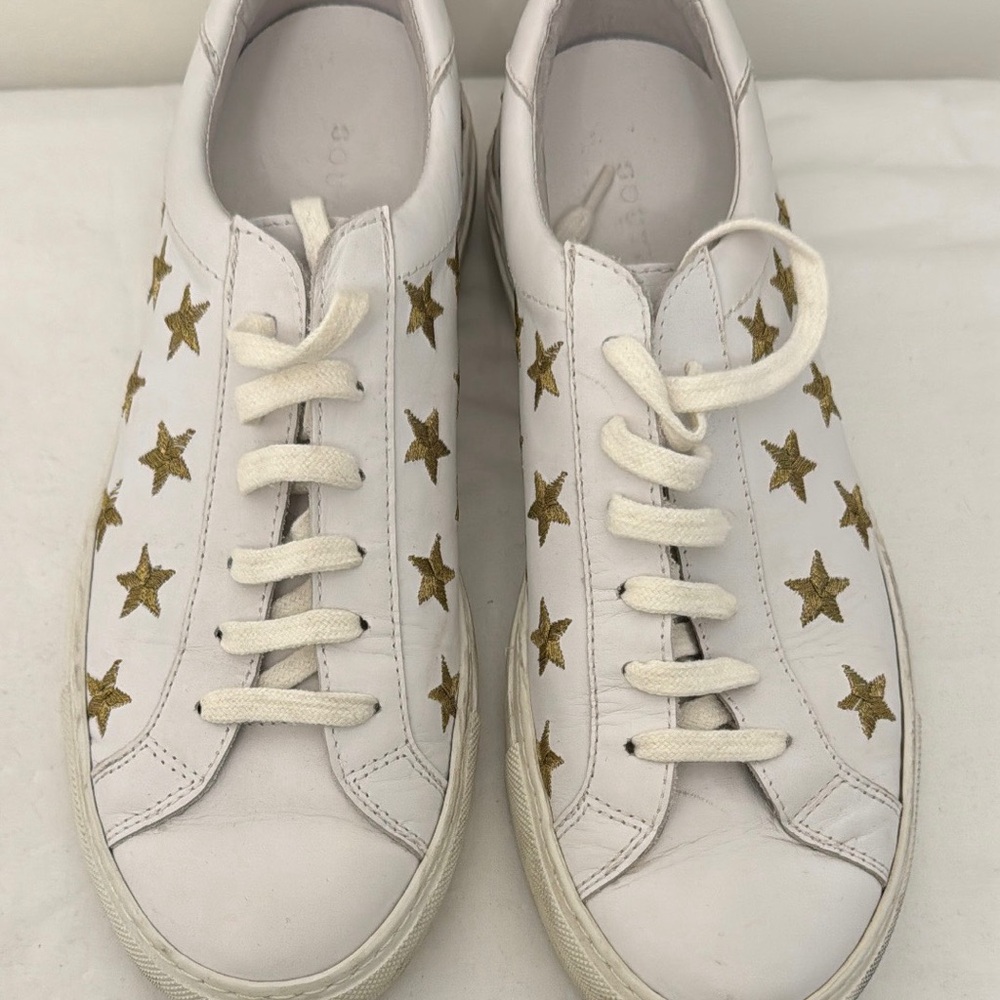 White and Gold Sneakers with Star Accents
